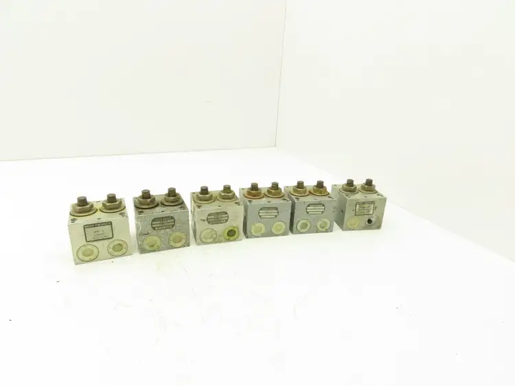 Used KNORR-BREMSE _UNKNOWN_ Valves/Fittings | Arrow Industrial #613369