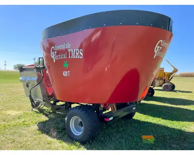 Used CLOVERDALE _UNKNOWN_ Feeder Wagons Iowa US | Keast Enterprises #1360120