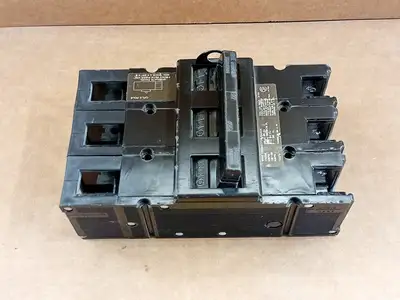 Used COMMANDER QFL3200 Switchgears British Columbia CA | Lenmark #1432120