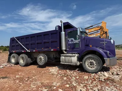 USED 2004 KENWORTH T800 DUMP TRUCK