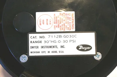 NEW DWYER 7112B-G030C PRESSURE GAGE 7112BG030C