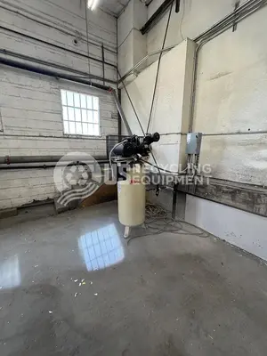 USED INGERSOLL RAND 2340 5HP AIR COMPRESSOR