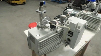 Used LEYBOLD TRIVAC _UNKNOWN_ Vacuum Pumps | OCO Industrial #1633188