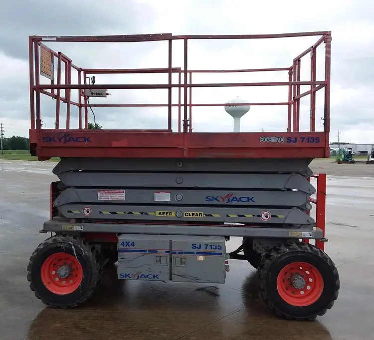 Used 2011 Skyjack SJ7135RT Scissor Lifters New York US | United Lift #1446603