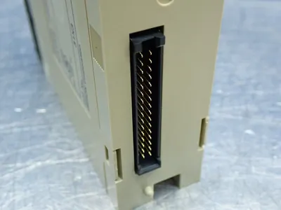 USED OMRON C200HDA003