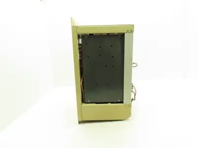 Mitsubishi MELDAS-YQ8C Control Unit Type UF740B CNC 11-Slot Card Rack