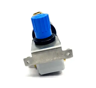 LRP-1/4-0,7, 159500 | Festo LRP-1/4-0,7 Precision Pressure Regulator 159500 - Used