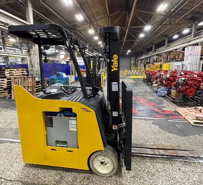 Used 2021 YALE ESC040AD 4-Wheel Sit down Electric Counterbalance Forklifts Illinois US | Forklift Exchange #1274783