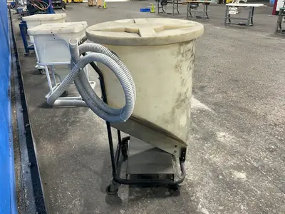 >50 Gal Plastic Hopper