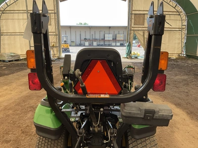 Used JOHN DEERE 1025 R Sub-Compact & Compact Tractors Michigan US | Miedema Asset Management Group #1413783