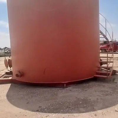 USED 2014 DESERT TANKS 400BBL VERICAL SKIDDED TANK