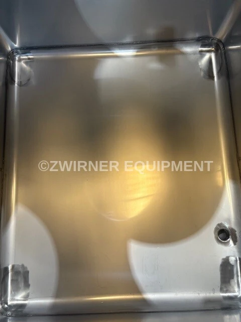 Used _UNKNOWN_ _UNKNOWN_ IBC Tanks Tennessee US | Zwirner Equipment #1172830