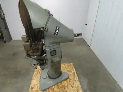 Jones & Lamson Pedestal Optical Comparator and Measuring Machine