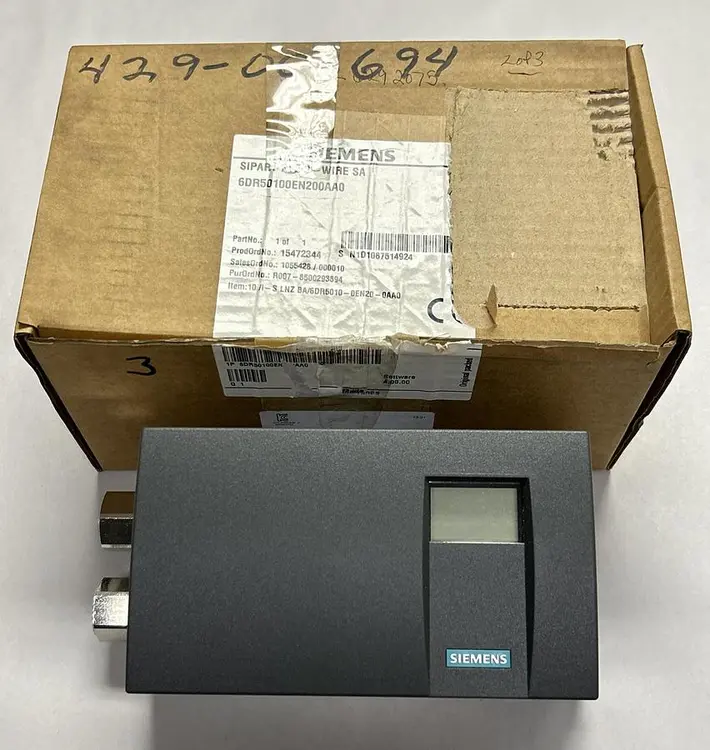 Used SIEMENS 6DR50100EN200AA0 Industrial Controls | Surplus Asset Holdings #1221276