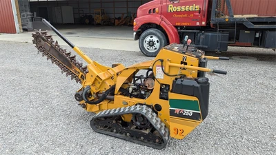 USED 2015 VERMEER RTX250