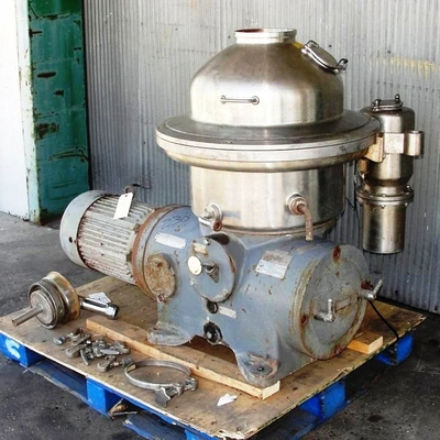 Westfalia SA 20-06-076 clarifier centrifuge - NO BOWL.