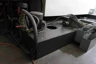 USED 2013 YAMA SEIKI AV 1000