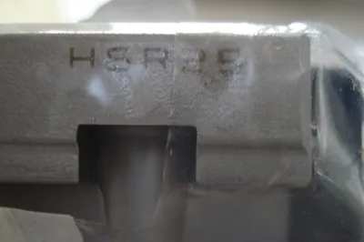 NEW THK LINEAR BEARINGS AND RAIL HSR25