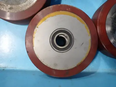 Skf Load Wheel With Bearings