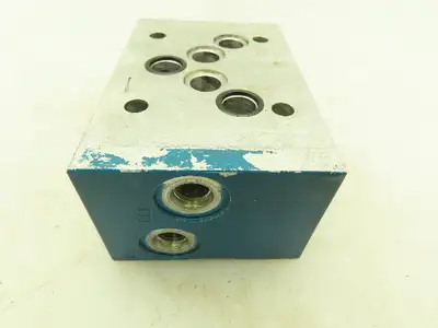 Daman 0895 Aluminum Manifold Sandwich Block SAE-4  LOT OF 2