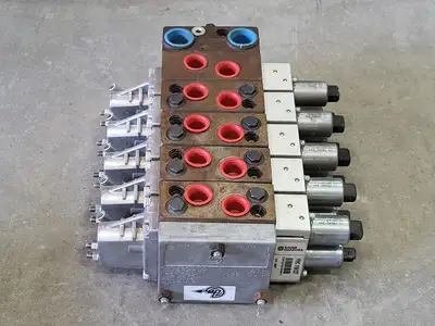 NEW SAUER DANFOSS PVHC 11061227