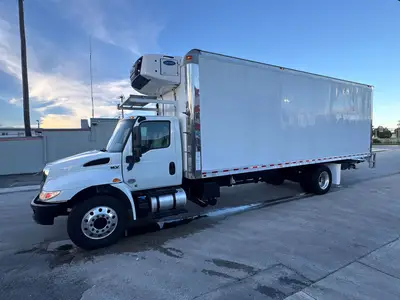Used 2019 INTERNATIONAL MV607 Reefer Trucks Florida US | Truck and Van Outlet #1509135