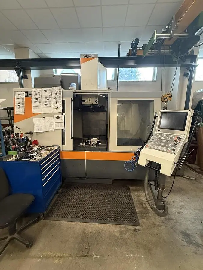 Used 2002 MAS VCI-D 1270 Vertical Machining Centers CZ | Amaron s.r.o. #1147053