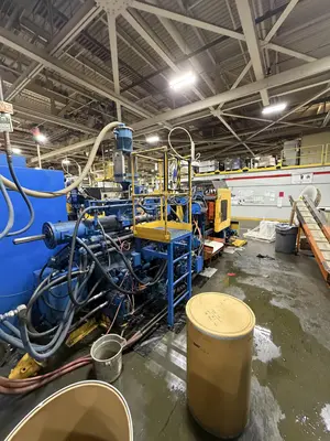 Used _UNKNOWN_ _UNKNOWN_ Injection Molding Machines Michigan US | Harbor Machinery Inc. #1421715