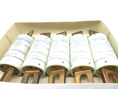 5 NEW WESTINGHOUSE 2049A86H26 FUSE 700V 150A
