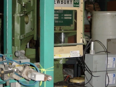 USED 1983 NEWBURY V4-30ARS