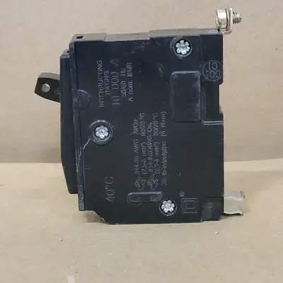 USED SQUARE D QOB120