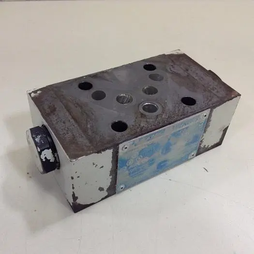 Used VICKERS DGMPC5DBAK30J Valves/Fittings Michigan US | Ideal Machinery #599615