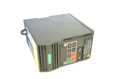 USED SIEMENS 6SE9210-7CA40 MICROMASTER DRIVE 6SE92107CA40