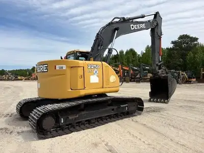 Used 2011 DEERE 225D LC Crawler Excavators North Carolina US | Southeastern Equipment Corp #1467726