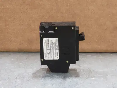 15 Amp, 2 Pole, 120/240 volts Circuit Breaker KW-619
