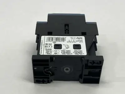 3RT2325-1AB00 | Siemens  SIRIUS Contactor 4-Pole 35A 400V - Used