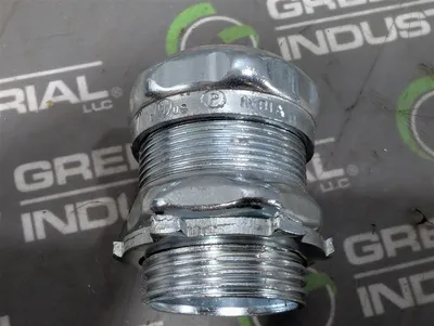 Lot of 25 Unbranded 1" Compression Conduit Fittings Surplus