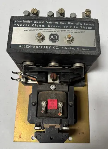 Used Allen-Bradley 4654654645555 PLC Contactors California US | Amiron Machinery #1057931