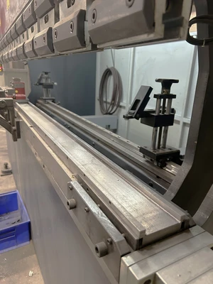 Used 2013 JMT PBF 2560 HYDRAULIC PRESS BRAKE Angle Punches Utah US | Legacy CNC Machinery, LLC #1015445