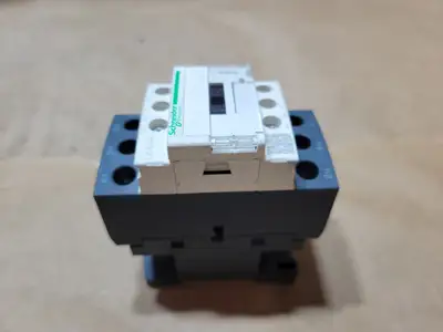 New | in-Stock SCHNEIDER ELECTRIC LC1D32G7 Switchgears British Columbia CA | Lenmark #1438231