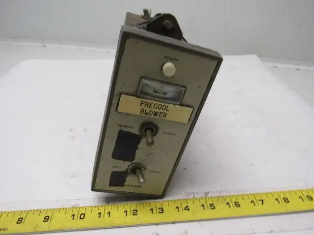 Honeywell W949A 10091 120V 50/60 Hz. Auto/Manual  Control