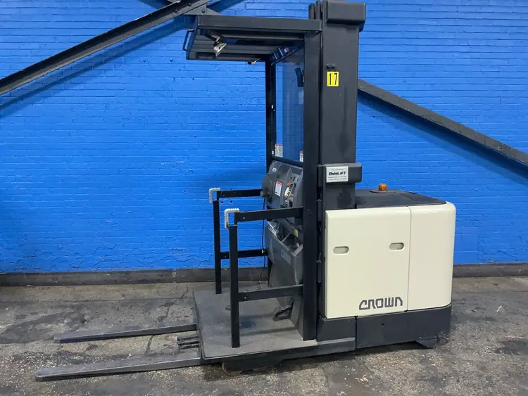 Used CROWN SP 3000 SERIES Material Handling (misc) Ohio US | HGR 24 #1482472