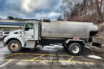 Used 2004 KENWORTH T300 TANKER Tanker trucks Pennsylvania US | Proxy Equipment #1385316