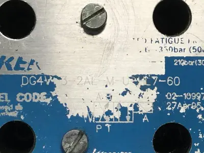 USED VICKERS DG4V-3-2AL-M-U-HL7-60