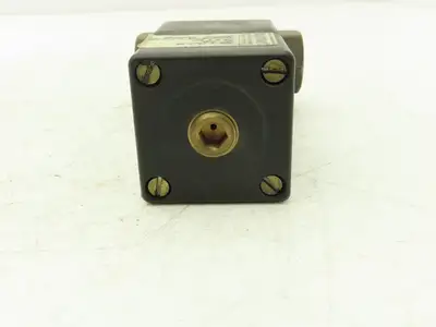 Burkert 262 Pneumatically Operated Valve 2 Position 2 port 0-87psi G 1/2
