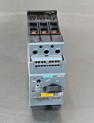 SIEMENS SIRIUS 3RV2031-4EA10 MOTOR CONTROLLER CIRCUIT BREAKER. 4E-18