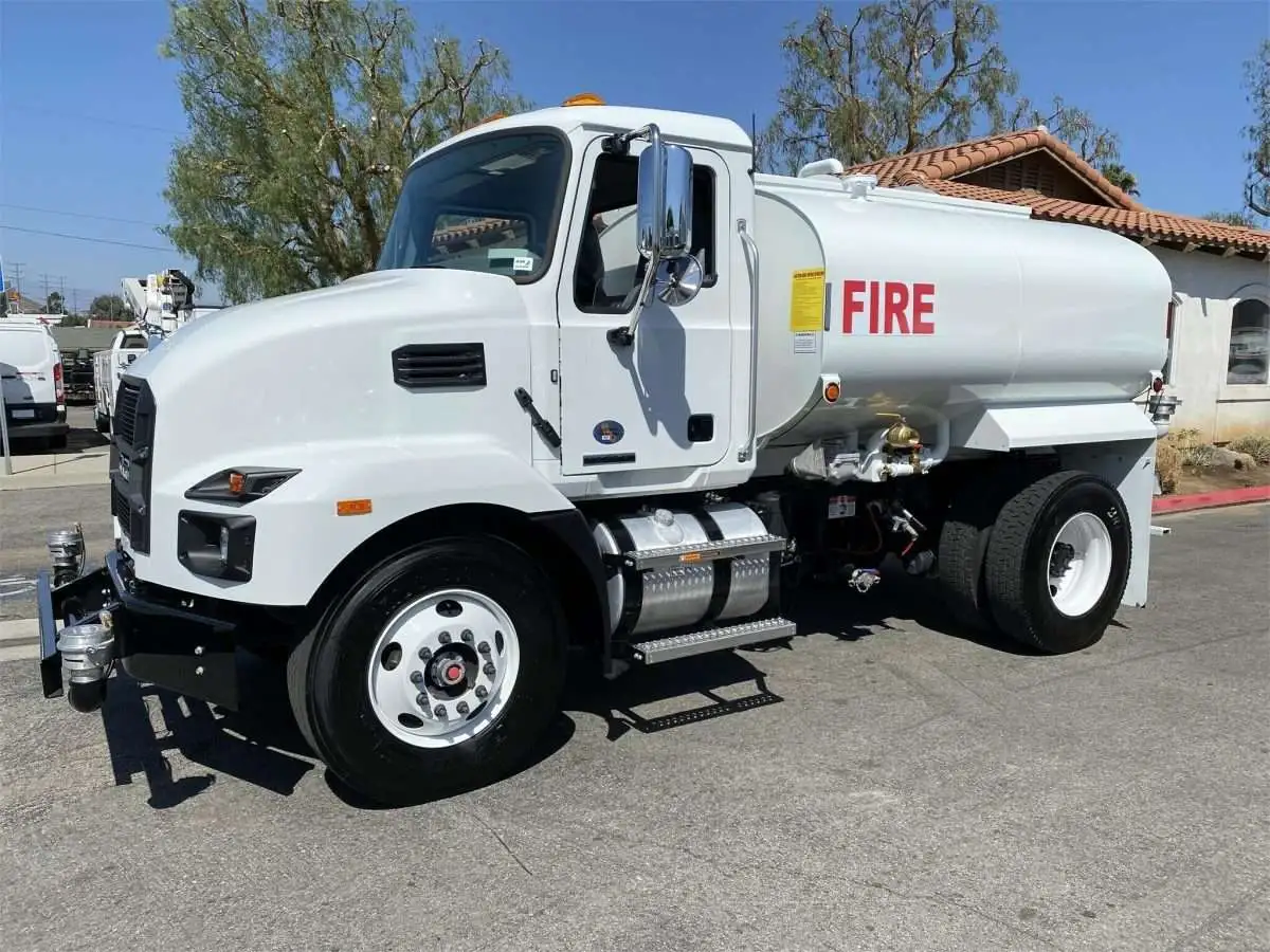 New | in-Stock 2027 MACK MD642R Water Trucks California US | Commerce Truck Equipment Sales #1548766