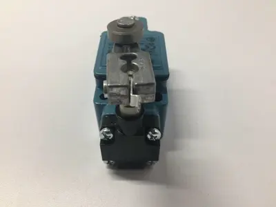 Honeywell Micro Limit Switch GLFA24A1B GLZ51B GLZ1AA Roller Arm