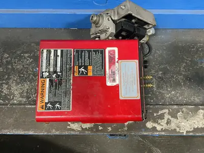Used LINCOLN ELECTRIC POWER FEED 10M Wire Feeders Ohio US | HGR 24 #1343532