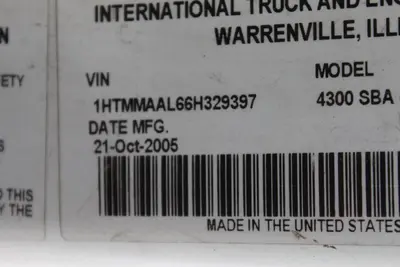 INTERNATIONAL 4300 DT466 BOX TRUCK | Levy Recovery Group (15)